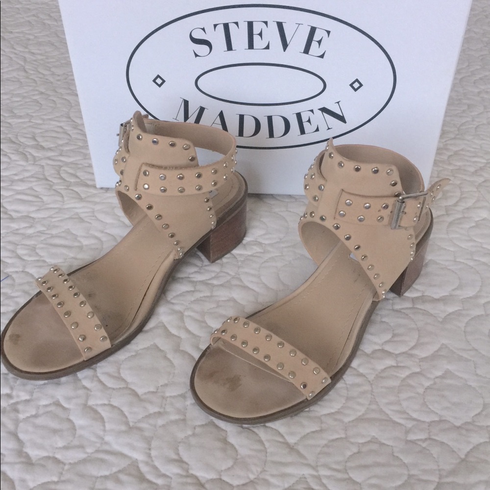 Steve Madden Gila Nat Nubuck Sandals